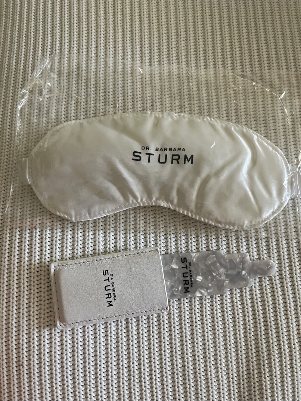 Dr. Barbara Sturm White Satin Eye Mask with pocket mirror brand new